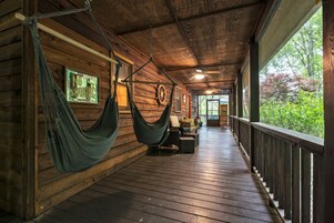 Cabin, 2 Bedrooms | Interior