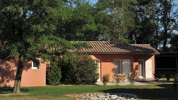 Apartment, 2 Bedrooms | Terrace/patio