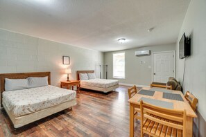 Apartment (0 Bedroom) | Interior