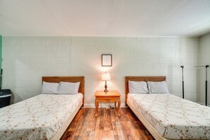 Apartment (0 Bedroom) | Interior - Mountain-view Briceville Studio: Pets Welcome! (Briceville)