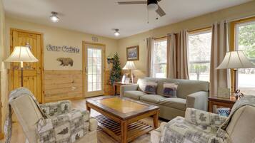 Apartment (2 Bedrooms) | Front of property