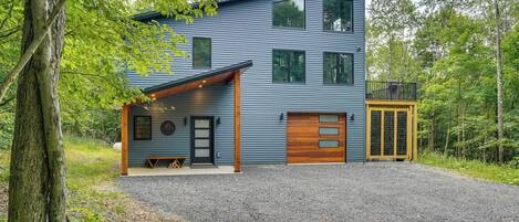 House (3 Bedrooms) | Front of property