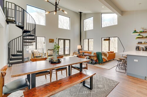 Swanton Retreat w/ Game Room, Hot Tub & Trails!