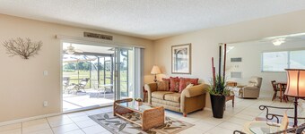 Sunny Port St Lucie Home: Lanai & Golf Course View
