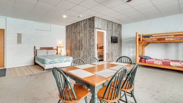 Apartment (1 Bedroom) | Interior