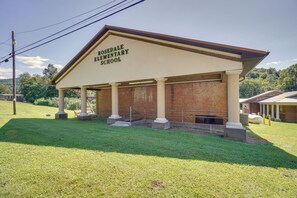 Interior - ATV Adventures Await: Tennessee Riverside Retreat (Briceville)