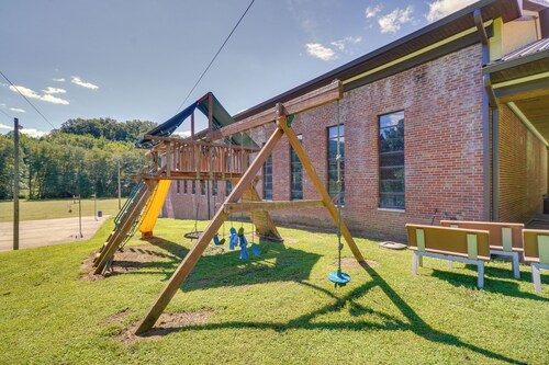 Riverfront Briceville Apt: Atv, Hike & More!