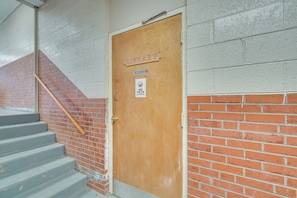 Apartment (2 Bedrooms) | Interior - Riverfront Briceville Apt: Atv, Hike & More! (Briceville)