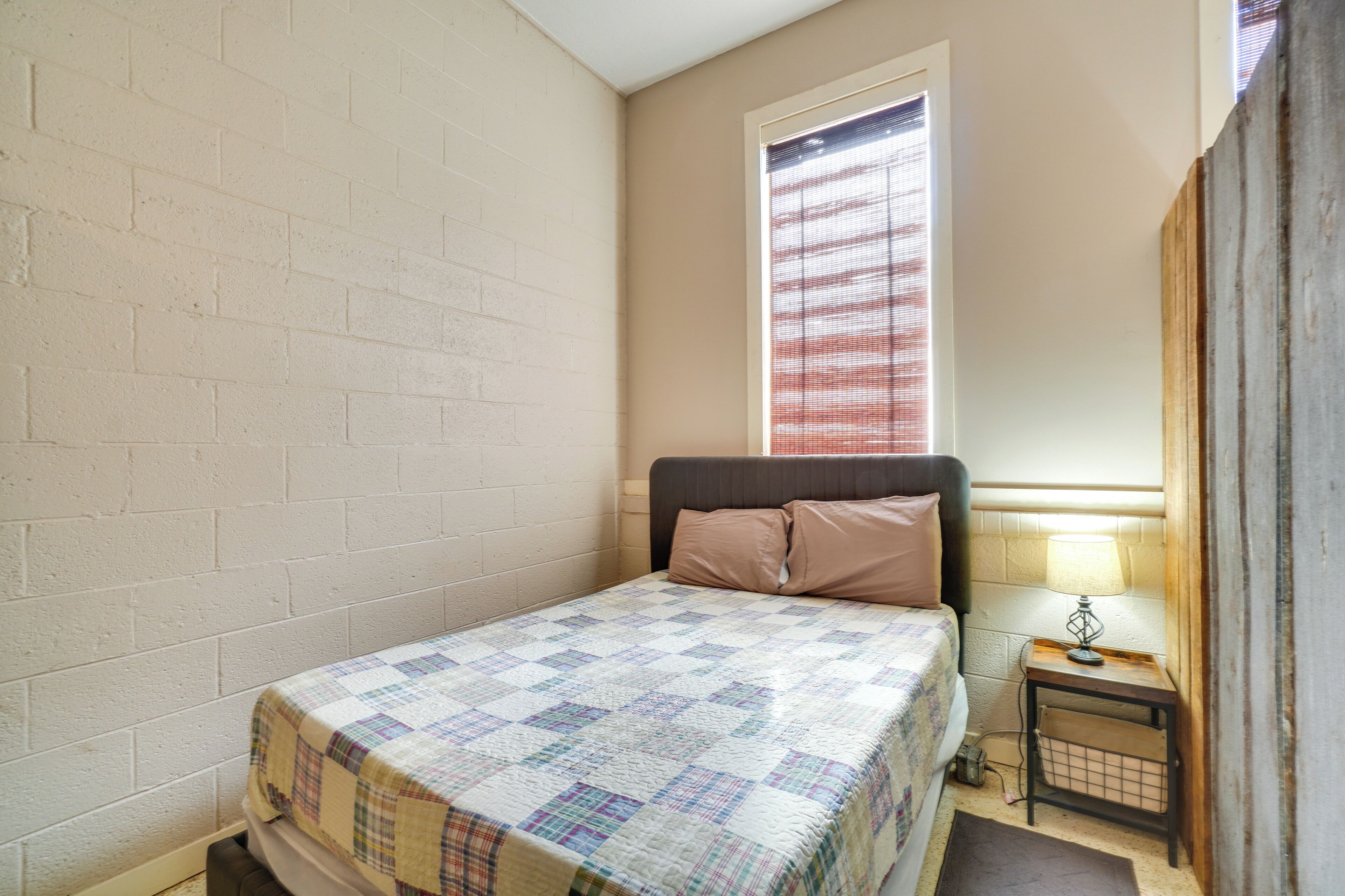 المنشأة من الداخل