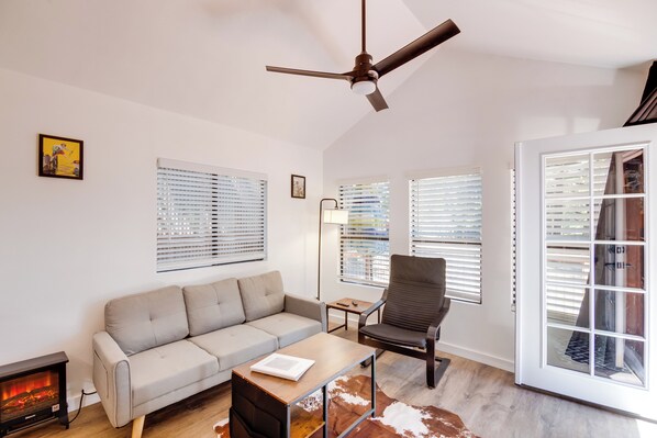 TV - Peaceful Lake Almanor Cabin: Fish, Hunt + Hike! (Westwood)