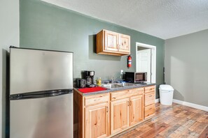 Apartment (0 Bedroom) | Interior