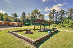 Apartment (0 Bedroom) | Interior - On-site Hiking & ATV Trails: Briceville Studio (Briceville)