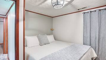 Rumah (2 Bedrooms) | Interior