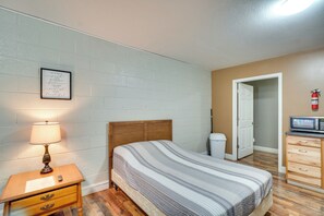 Apartment (0 Bedroom) | Interior - ATV Trails & Adventure: Briceville Mountain Studio (Briceville)