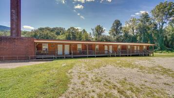 Apartment (0 Bedroom) | Interior