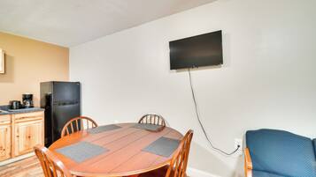 Apartment (0 Bedroom) | Interior