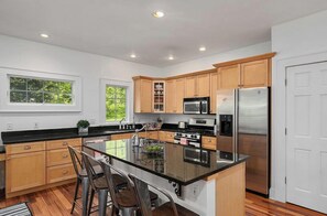 Fridge, microwave, oven, stovetop - Blue Berry Hill, cozy, spacious retreat just a short walk to Douglas Beach (Douglas)