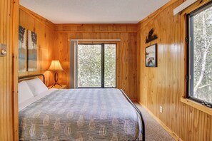 Talo (4 Bedrooms) | Sisätilat