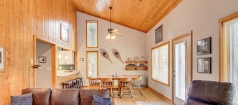 Family Cabin w/ Private Dock on Caribou Lake!