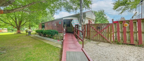 House (2 Bedrooms) | Front of property