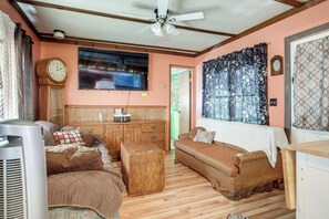 House (2 Bedrooms) | Bahagian dalam