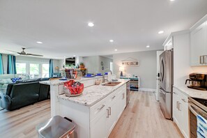 House (3 Bedrooms) | Interior - Beautiful Kentucky Lake Getaway w/ Dock & Deck! (New Concord)