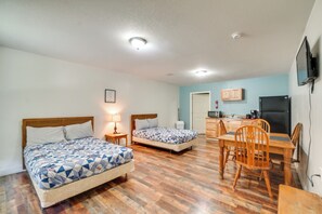 Apartment (0 Bedroom) | Interior