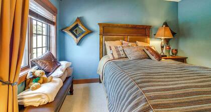 Seven Springs Resort Home: Theater Room & Grill