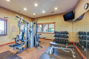 Apartment (3 Bedrooms) | Interior - Seven Springs Resort Home: Theater Room & Grill (Champion)