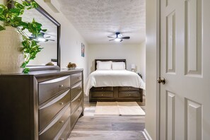 Apartment (1 Bedroom) | Interior