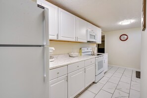 Apartment (1 Bedroom) | Interior