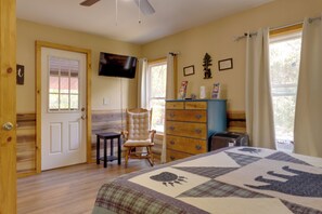 Interior - Game Room Access: Pet-friendly Sevierville Apt! (Sevierville)