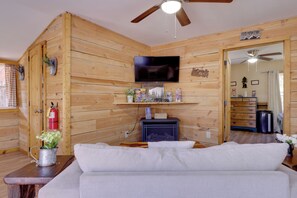 Interior - Game Room Access: Pet-friendly Sevierville Apt! (Sevierville)
