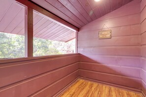 Interior - Game Room Access: Pet-friendly Sevierville Apt! (Sevierville)