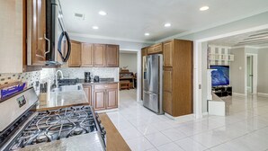 House (3 Bedrooms) | Interior - Newly Renovated Houston Home w/ Private Pool! (Houston)