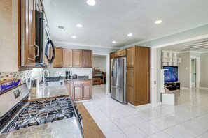 House (3 Bedrooms) | Interior - Newly Renovated Houston Home w/ Private Pool! (Houston)