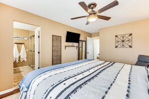 House (3 Bedrooms) | Interior - Modern Colorado Springs House: Central Location! (Colorado Springs)