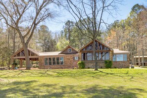 Talo (4 Bedrooms) | Sisätilat