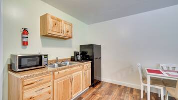 Apartment (0 Bedroom) | Interior