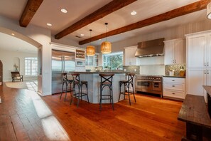 Fridge, microwave, oven, stovetop - The Villa Serena Luxury Home (Fallbrook)