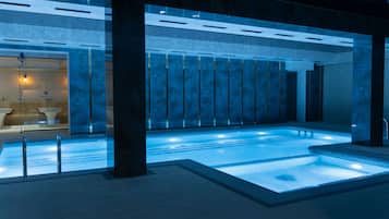 Piscine couverte, piscine extérieure