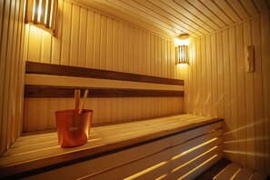 Sauna, hammam, massages thaĂŻs, massages