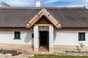 Exterior - Klementina's Guest House (Nemesvita)