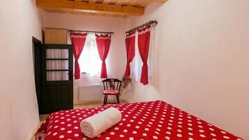 Family House, Multiple Bedrooms, Mountainside (Klementina's Guest House) | 2 bedrooms, free WiFi, bed sheets