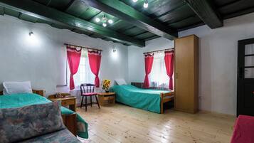 2 bedrooms, free WiFi, bed sheets