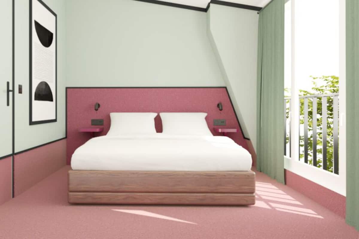 In-room safe, blackout curtains, iron/ironing board, free WiFi