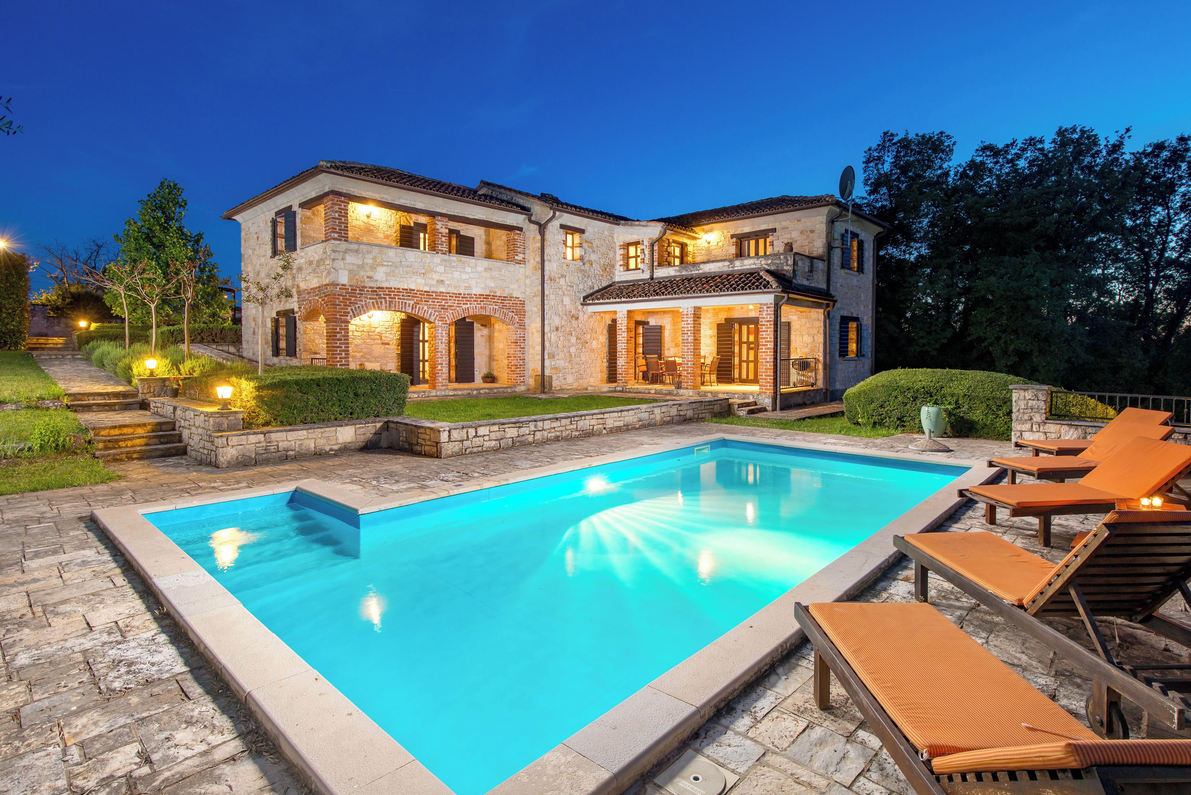 Front of property - evening/night
