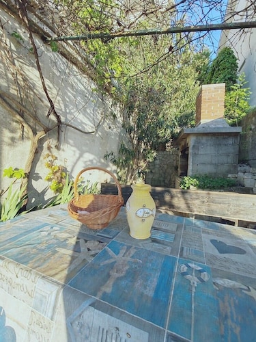 Apartments & Rooms Verse / Studio Apartment with Terrace And Sea View 4