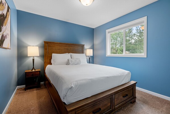 5 habitaciones, tabla de planchar con plancha y wifi gratis 