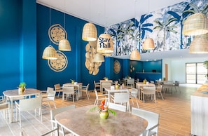 Basic Bungalow | Dining